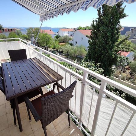 Apartments Vodice Srima エクステリア 写真
