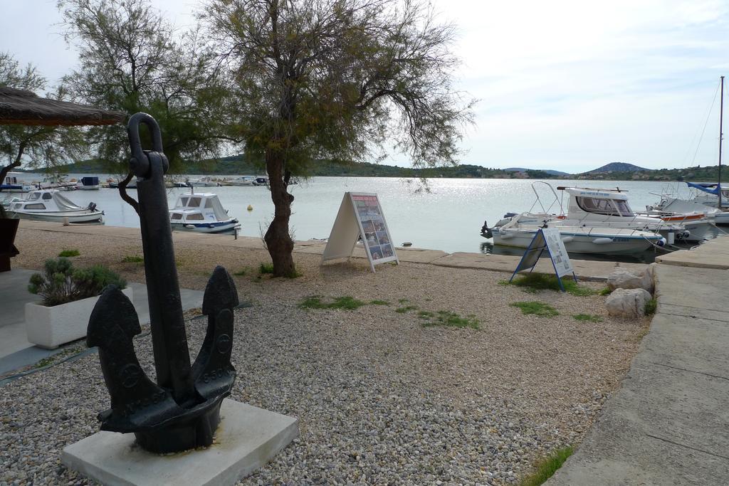 Apartments Vodice Srima 部屋 写真